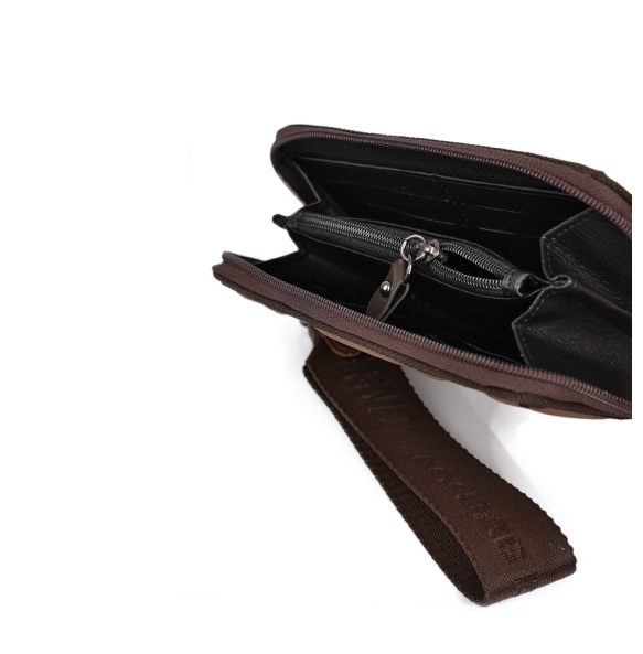 Πορτοφόλι FRNC Zip Around W4159 Καφέ