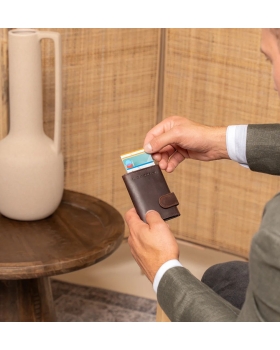 Καρτοθήκη THE CHESTERFIELD BRAND Leicester C08.038201 Καφέ