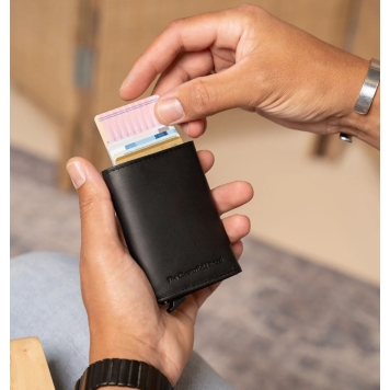 Καρτοθήκη THE CHESTERFIELD BRAND Palma C08.038300 Μαύρο