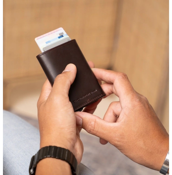 Καρτοθήκη THE CHESTERFIELD BRAND Palma C08.038301 Καφέ Καρτοθήκη THE CHESTERFIELD BRAND Palma C08.038301 Καφέ