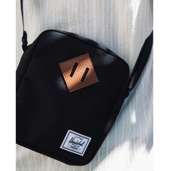 Τσάντα HERSCHEL Heritage Crossbody 11384 Μαύρο