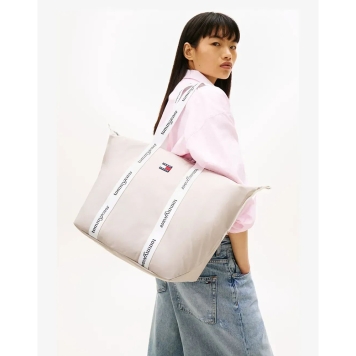 Τσάντα TOMMY HILFIGER Essential Daily Tote 18461 Μπεζ