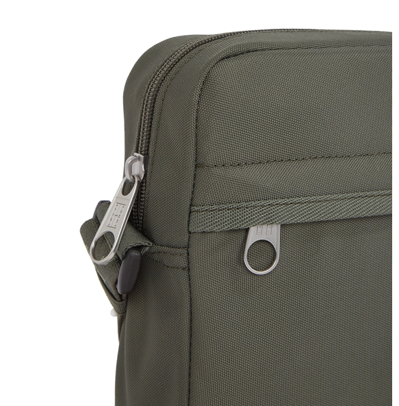 Τσάντα TOMMY HILFIGER Essential Crossbody Reporter Bag 13389 Χακί