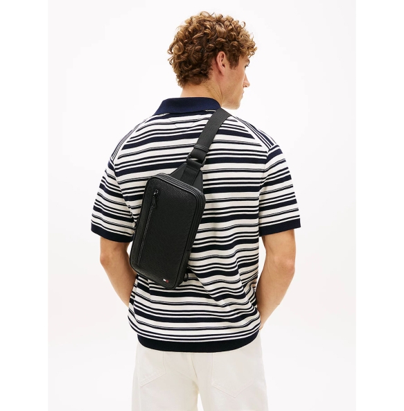 Τσάντα TOMMY HILFIGER TH Embossed Flag Sling Bag 14191 Μαύρο Τσάντα TOMMY HILFIGER TH Embossed Flag Sling Bag 14191 Μαύρο