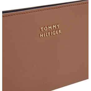 Πορτοφόλι TOMMY HILFIGER Casual Chic Leather 13663 Ταμπά