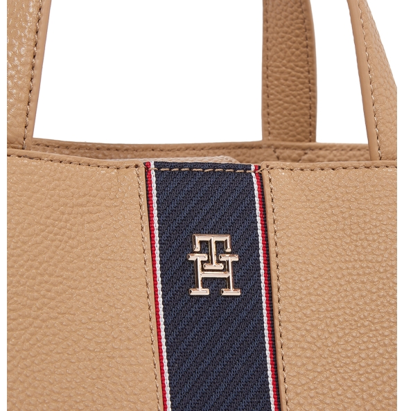 Τσάντα TOMMY HILFIGER TH Monogram Satchel 16873 Μπεζ