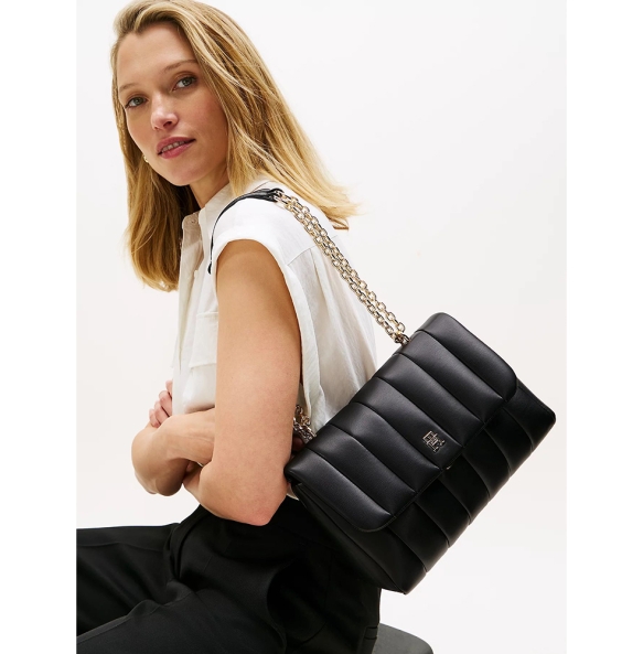 Τσάντα TOMMY HILFIGER TH Grace Medium Crossover 17669 Μαύρο Τσάντα TOMMY HILFIGER TH Grace Medium Crossover 17669 Μαύρο