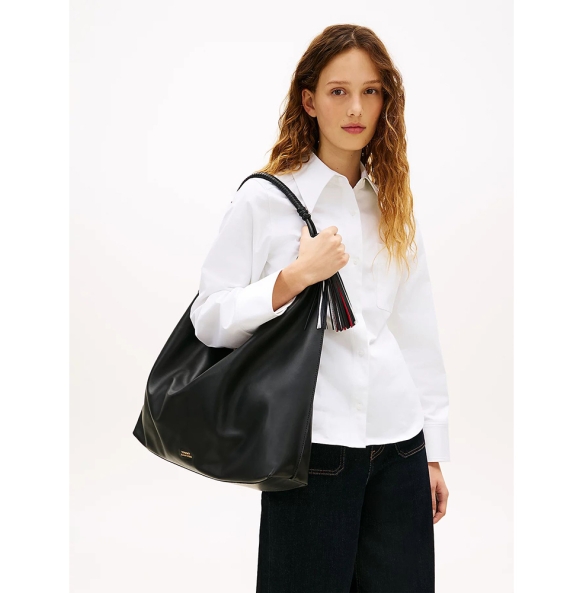 Τσάντα TOMMY HILFIGER TH Leather Tassel Hobo 18622 Μαύρο Τσάντα TOMMY HILFIGER TH Leather Tassel Hobo 18622 Μαύρο