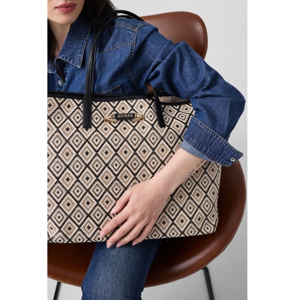 Τσάντα Guess Sophia Shopper HWWG9913240 Μαύρο-Κρεμ