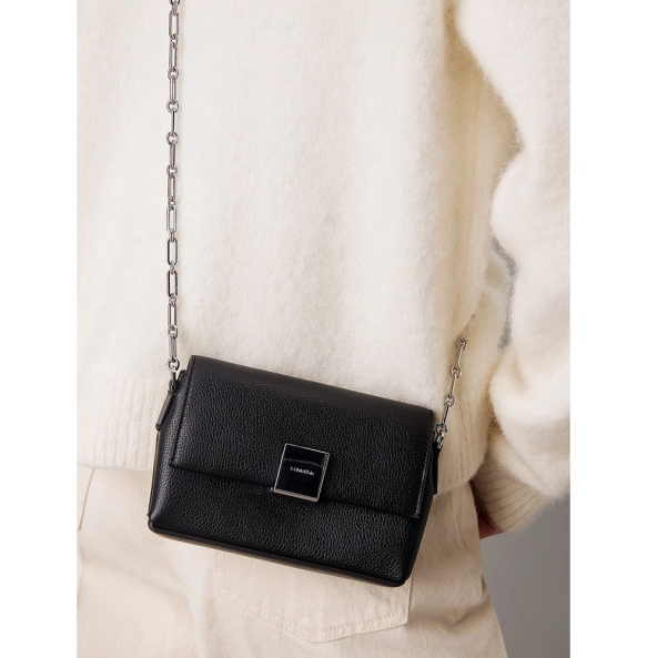 Γυναικεία τσάντα CALVIN KLEIN Crossbody Bag 12785 Μαύρο