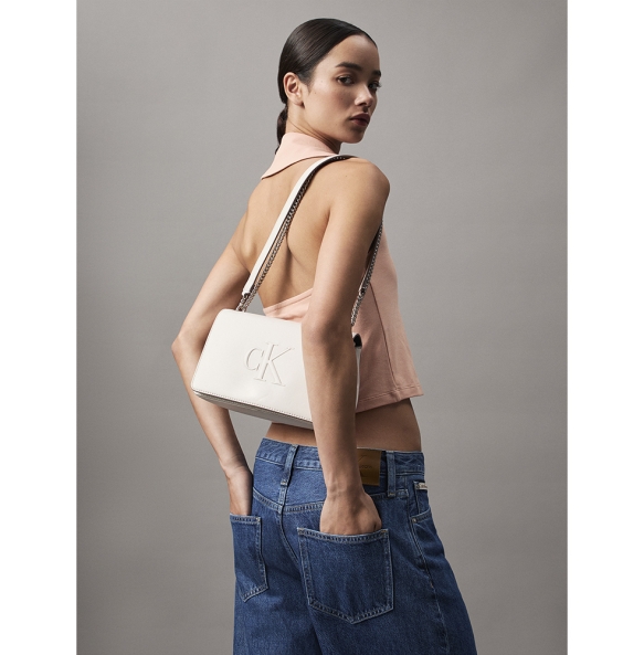 Γυναικεία τσάντα CALVIN KLEIN Sculpted Flap25 3035G Μπεζ