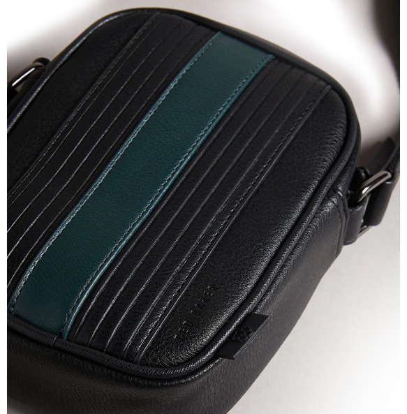 Τσάντα TED BAKER Evver Striped Mini Reporter 282561 Μαύρο