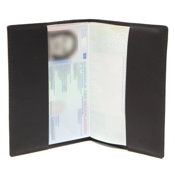 Θήκη διαβατηρίου THE CHESTERFIELD BRAND C08.048800 Μαύρο Θήκη διαβατηρίου THE CHESTERFIELD BRAND C08.048800 Μαύρο