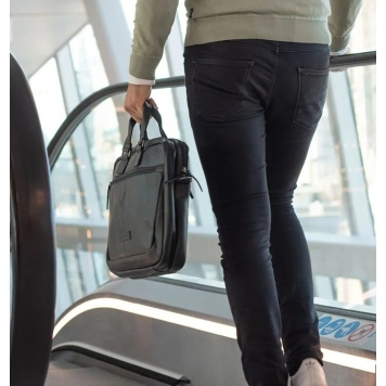 Δερμάτινος χαρτοφύλακας THE CHESTERFIELD BRAND C40.101000 Μαύρο