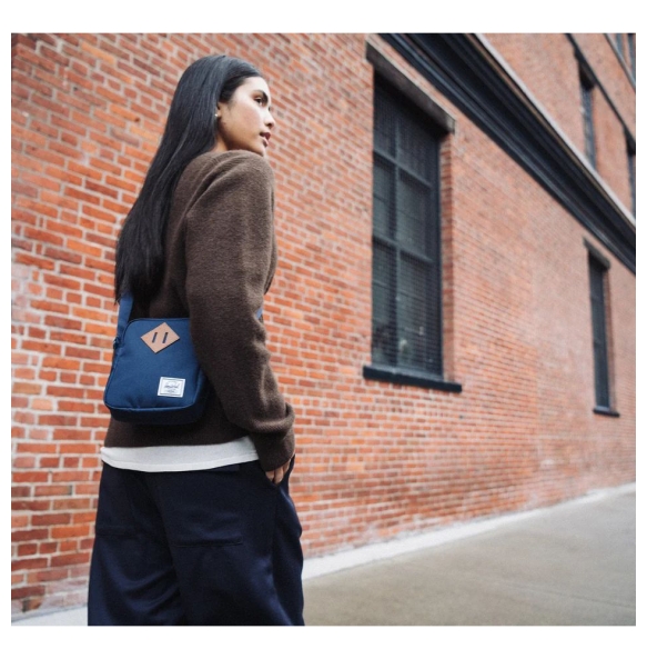 Τσάντα HERSCHEL Heritage Crossbody 11384 Μαύρο